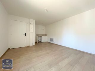  Appartement à louer 2 pièces 34 m²