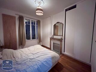  Appartement à louer 3 pièces 77 m²
