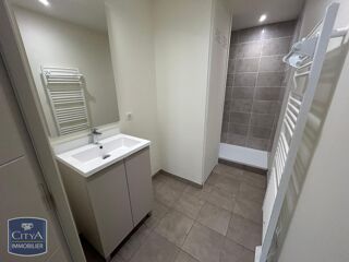  Appartement à louer 2 pièces 40 m²
