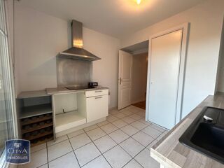  Appartement à louer 4 pièces 93 m²