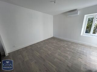  Appartement à louer 5 pièces 90 m²