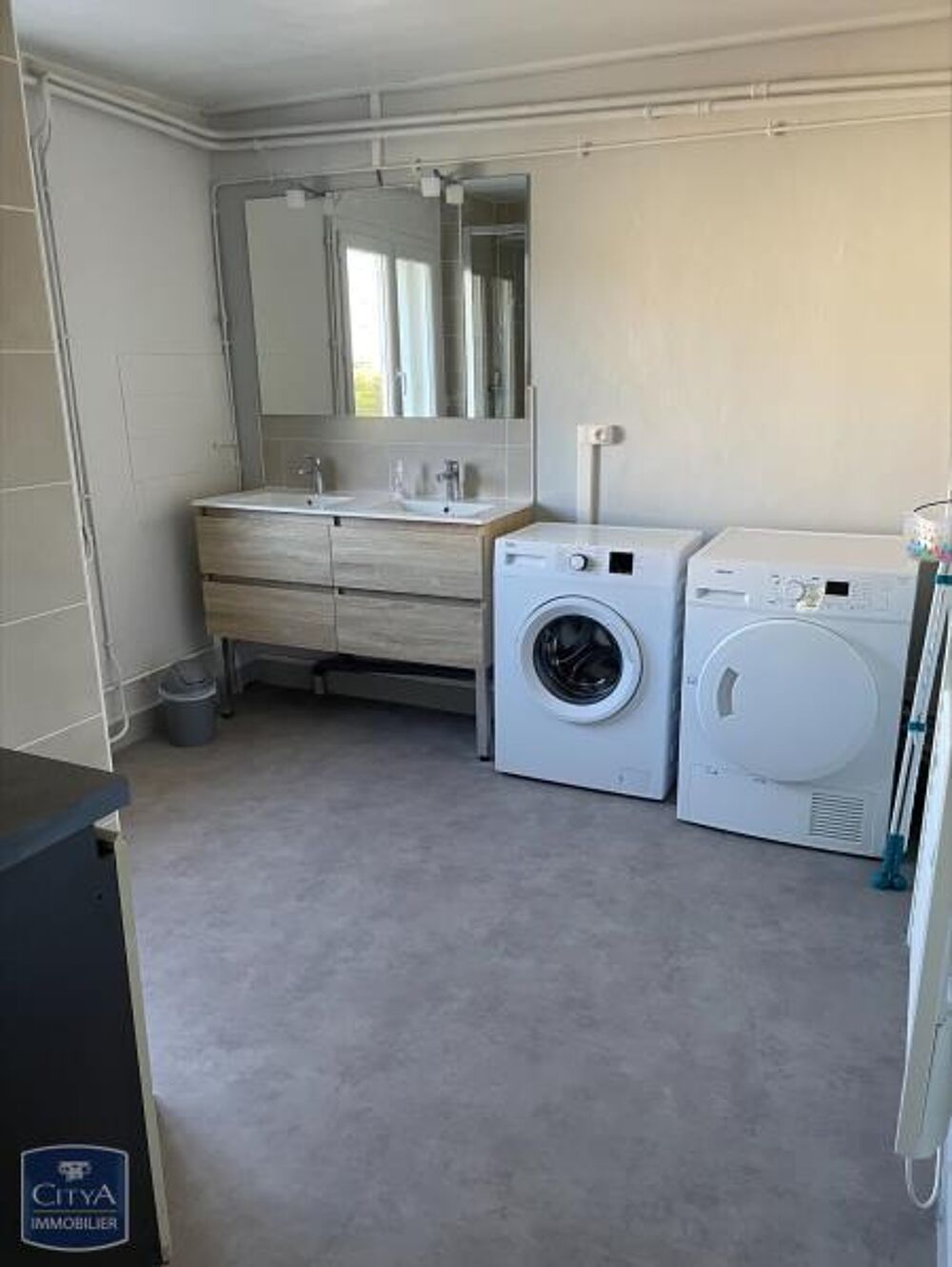 location Appartement - 1 pièce(s) - 12 m² Poitiers (86000)
