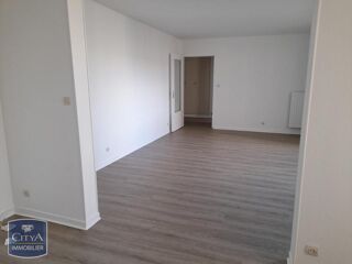  Appartement à louer 4 pièces 88 m²