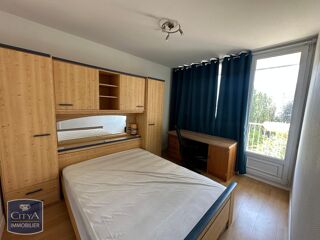  Appartement à louer 4 pièces 73 m²