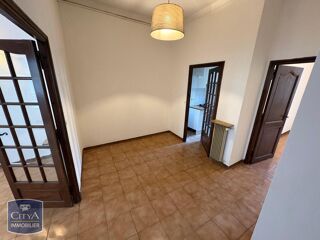  Appartement à louer 2 pièces 56 m²