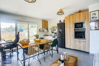  Appartement à louer 3 pièces 61 m²