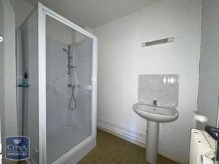  Appartement à louer 2 pièces 67 m²