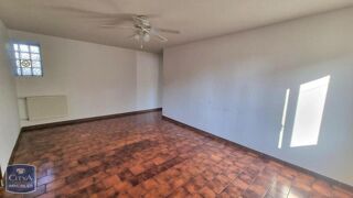  Appartement à louer 3 pièces 83 m²