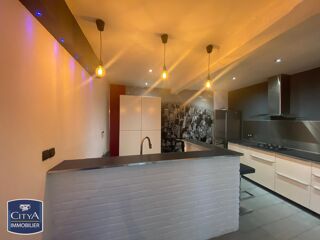  Appartement à louer 3 pièces 85 m²