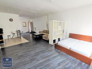  Appartement à louer 1 pièce 53 m²