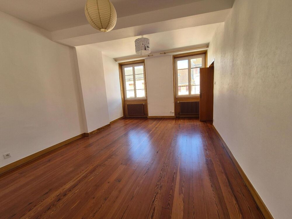 location Appartement - 4 pièce(s) - 165 m² Pont-de-Vaux (01190)