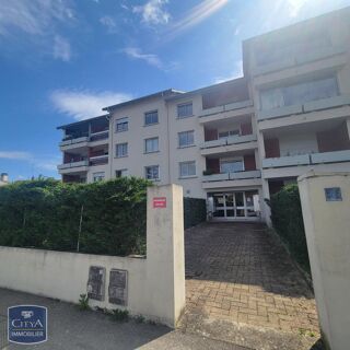  Appartement à louer 3 pièces 65 m²