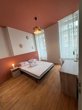  Appartement à louer 2 pièces 33 m²