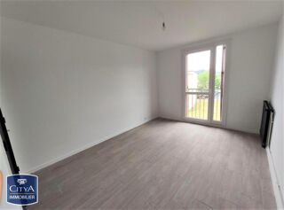  Appartement à louer 2 pièces 56 m²