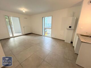  Appartement à louer 3 pièces 64 m²