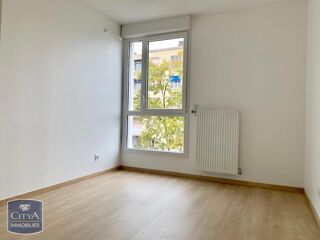  Appartement à louer 3 pièces 60 m²