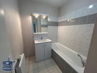  Appartement à louer 2 pièces 48 m²