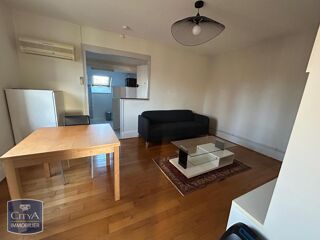  Appartement à louer 2 pièces 32 m²