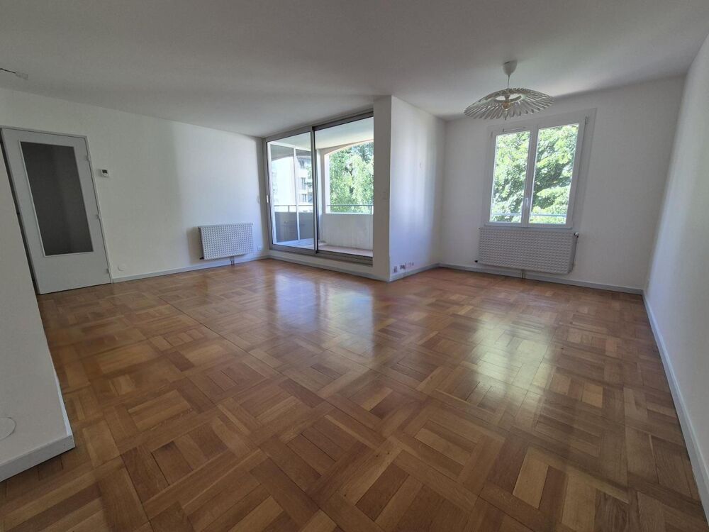 À louer, bel appartement T4 et duplex, de 77,56 m² situé....