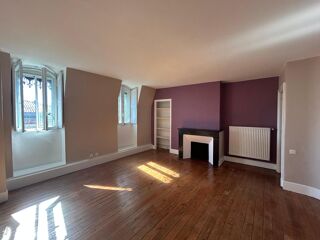 Appartement à louer 5 pièces 179 m²