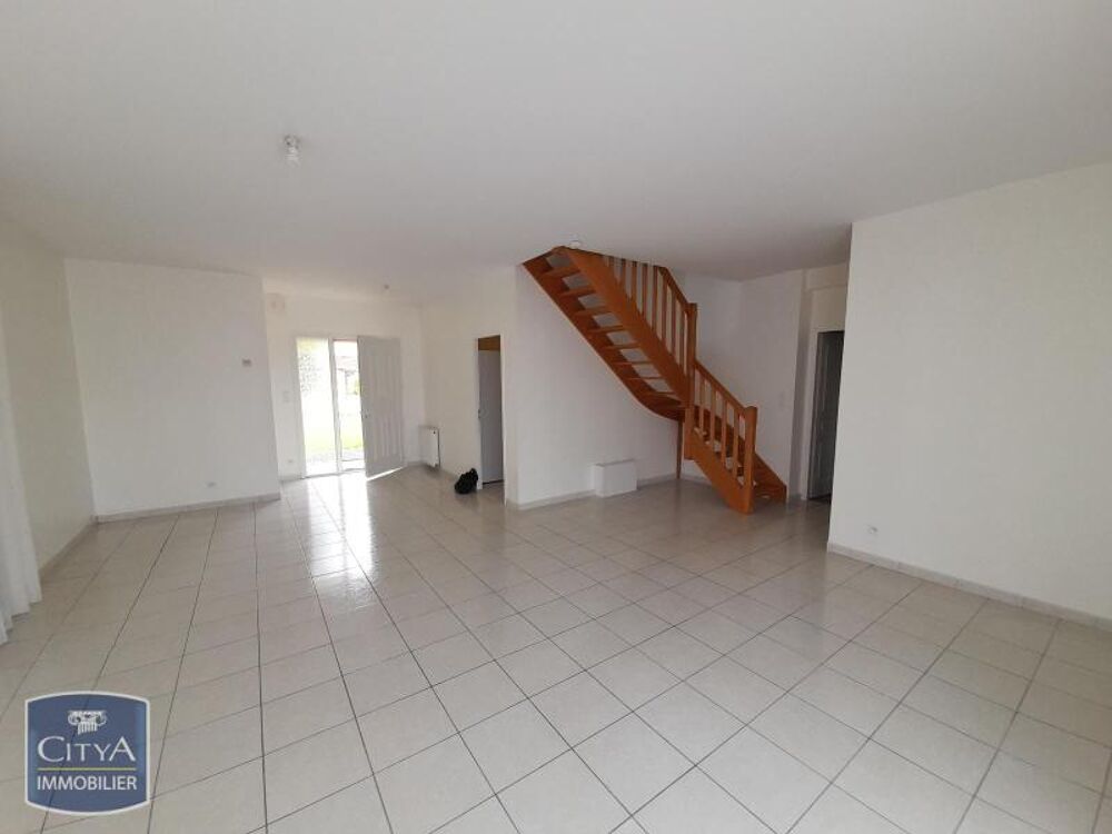 location Maison - 5 pièce(s) - 123 m² Idron (64320)