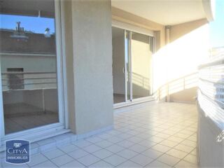  Appartement à louer 4 pièces 85 m²