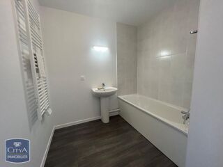  Appartement à louer 4 pièces 92 m²