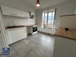  Appartement à louer 4 pièces 89 m²