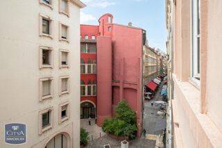  Appartement à louer 4 pièces 98 m²