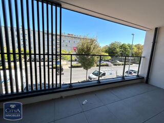  Appartement à louer 4 pièces 93 m²