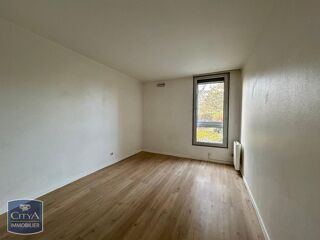  Appartement à louer 3 pièces 73 m²