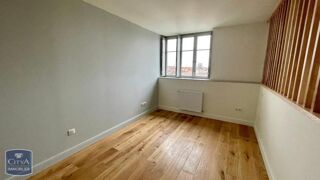  Appartement à louer 1 pièce 38 m²