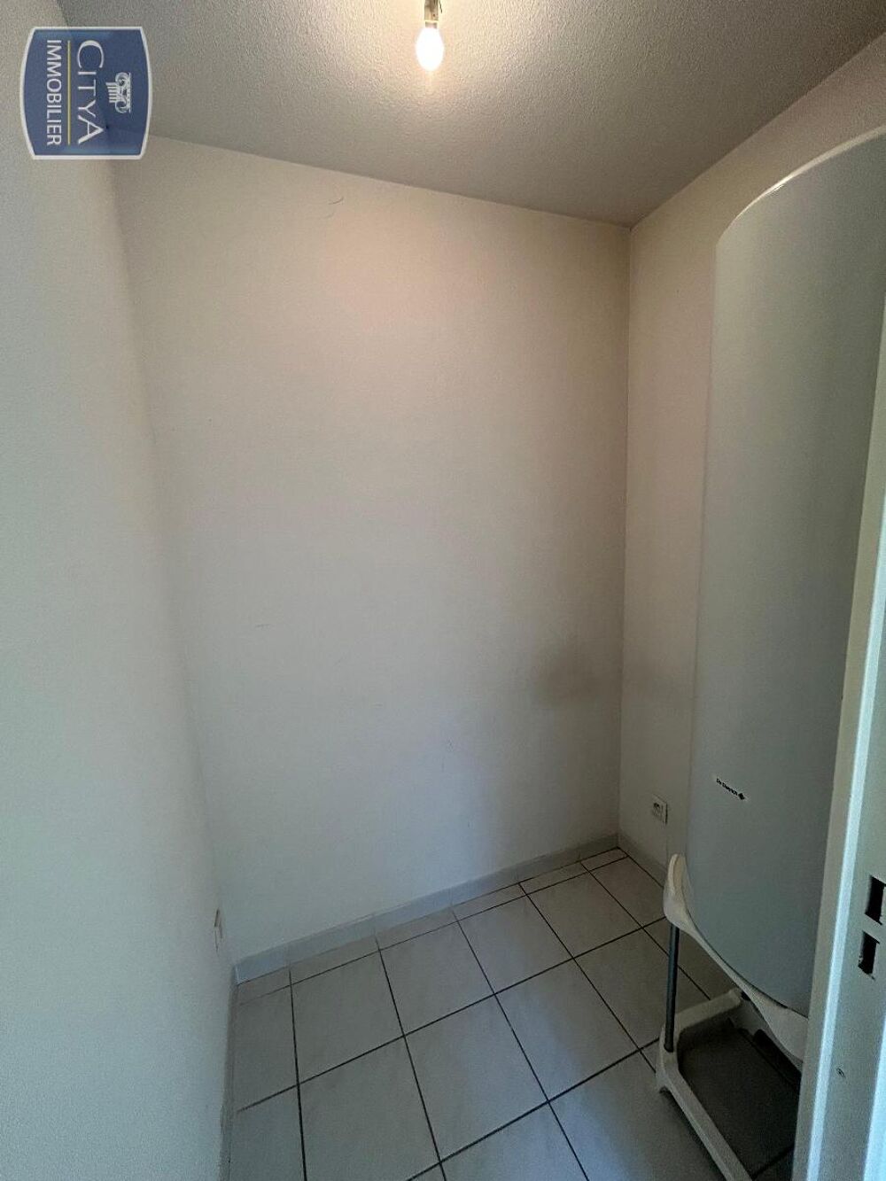 APPARTEMENT - T2 BIS CLIMATISÉ AVEC BALCON ET PARKING - ....