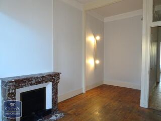  Appartement à louer 2 pièces 50 m²