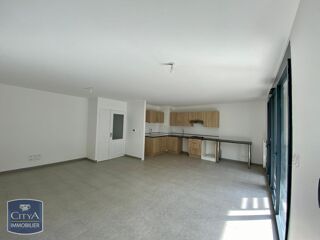  Appartement à louer 3 pièces 76 m²