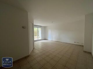  Appartement à louer 3 pièces 65 m²