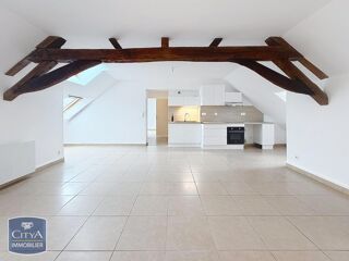  Appartement à louer 4 pièces 80 m²