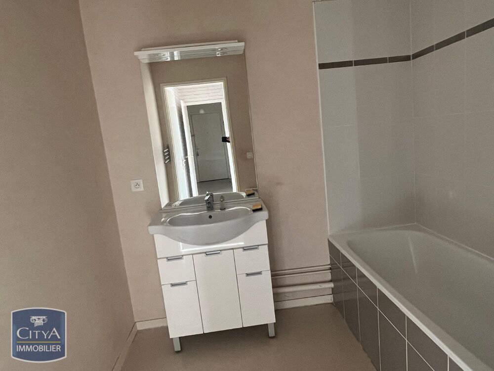 location Appartement - 3 pièce(s) - 70 m² Épernay (51200)
