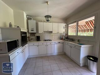  Appartement à louer 4 pièces 85 m²