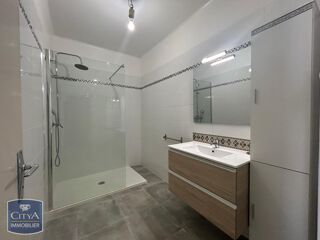 Appartement à louer 2 pièces 50 m²