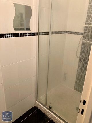  Appartement à louer 5 pièces 97 m² Le mans