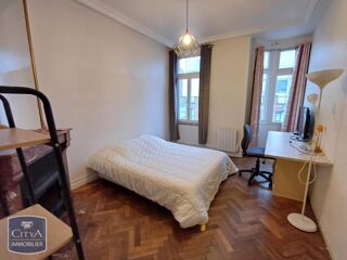  Appartement à louer 4 pièces 71 m²