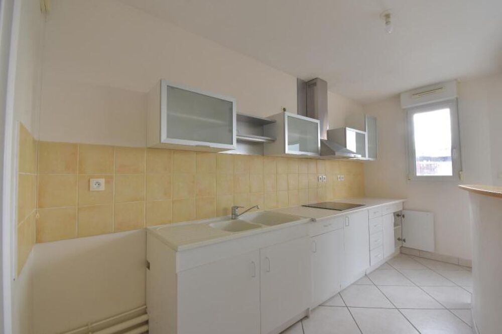 location Appartement - 4 pièce(s) - 85 m² Le Mans (72000)