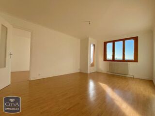  Appartement à louer 3 pièces 74 m²