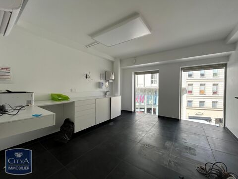   Location / Local Commercial - 318 m² 