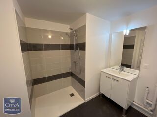  Appartement à louer 2 pièces 46 m²