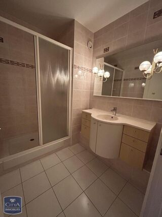  Appartement � louer 4 pi�ces 126 m�