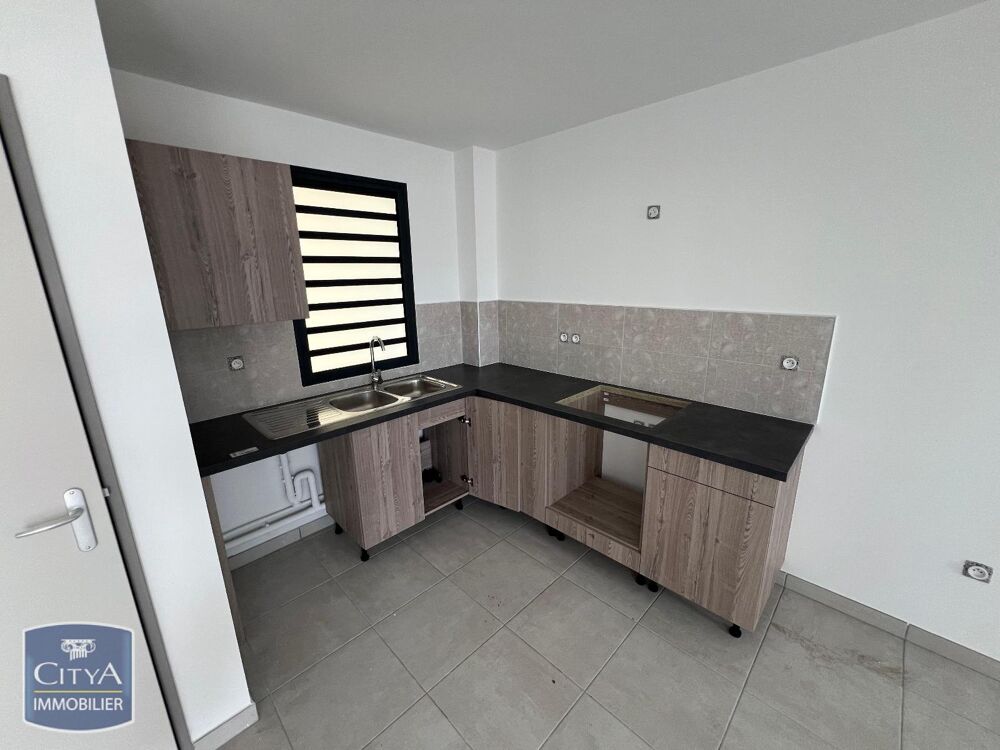 location Appartement - 3 pièce(s) - 61 m² Saint-Pierre (97410)