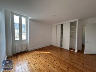  Appartement à louer 3 pièces 85 m²