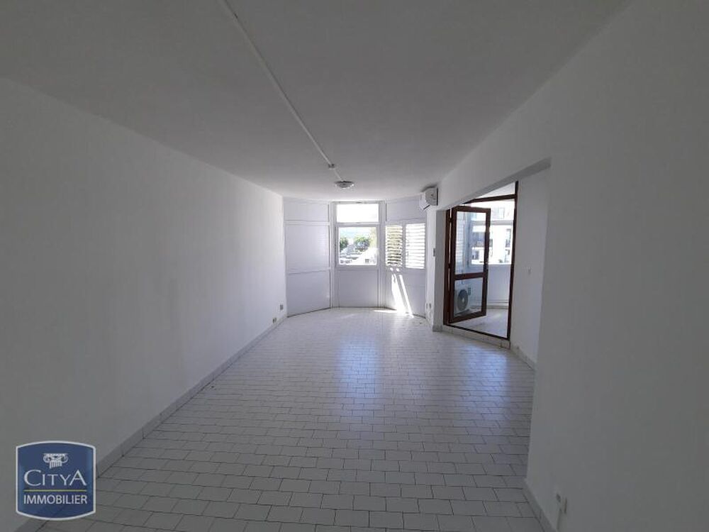 location Appartement - 1 pièce(s) - 35 m² Saint-Denis (97400)